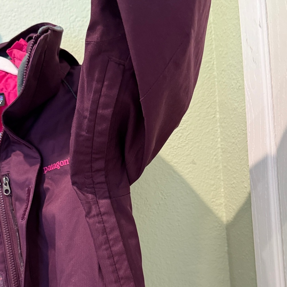 Patagonia Women’s 3in1 Ski and Snowboard Jacket Size M - Picture 6 of 12